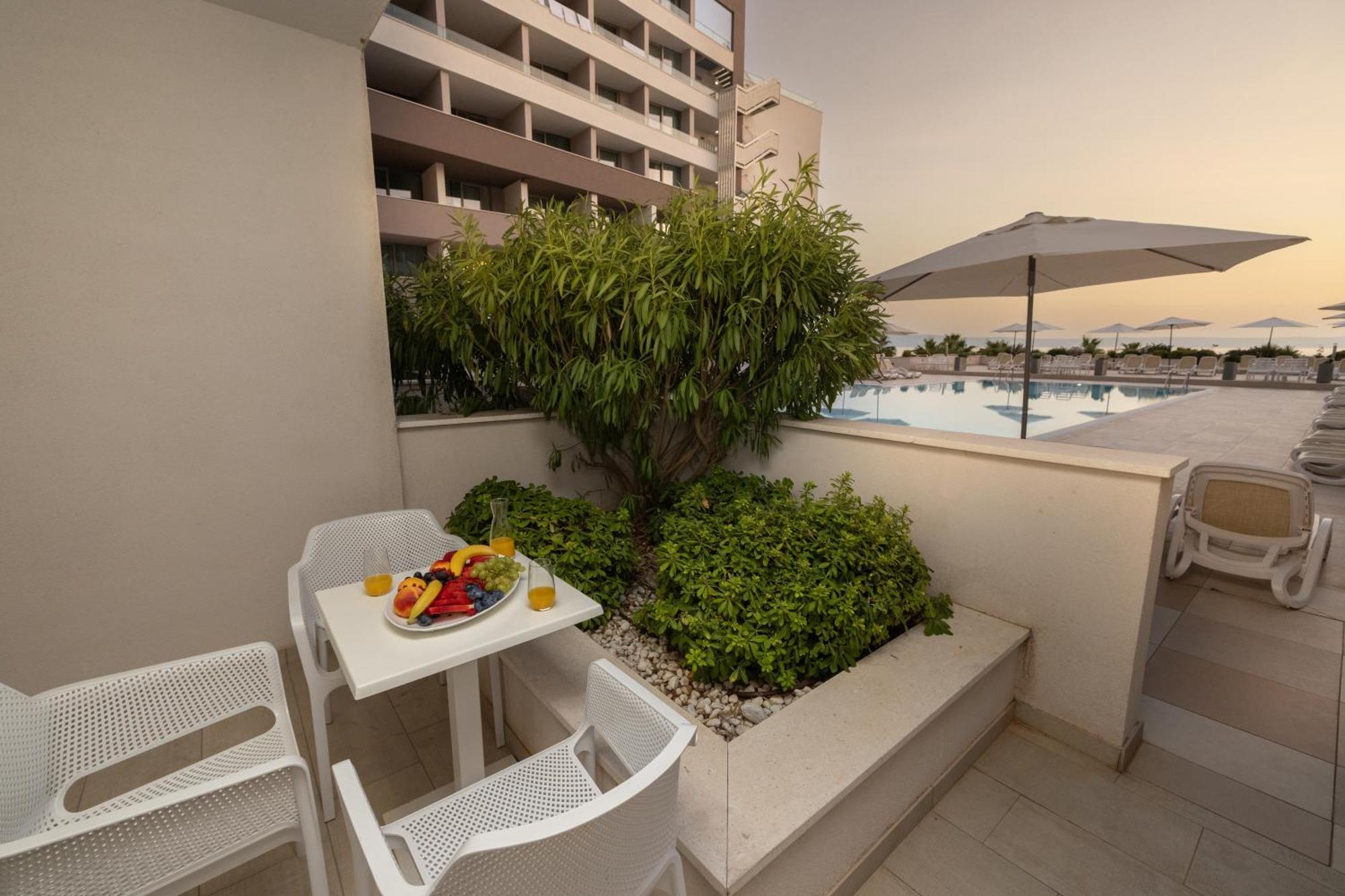 Romana Aparthotel