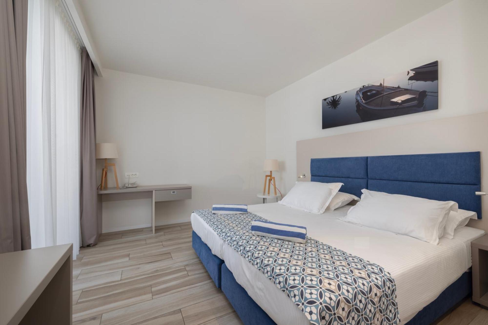 Romana 4* Makarska